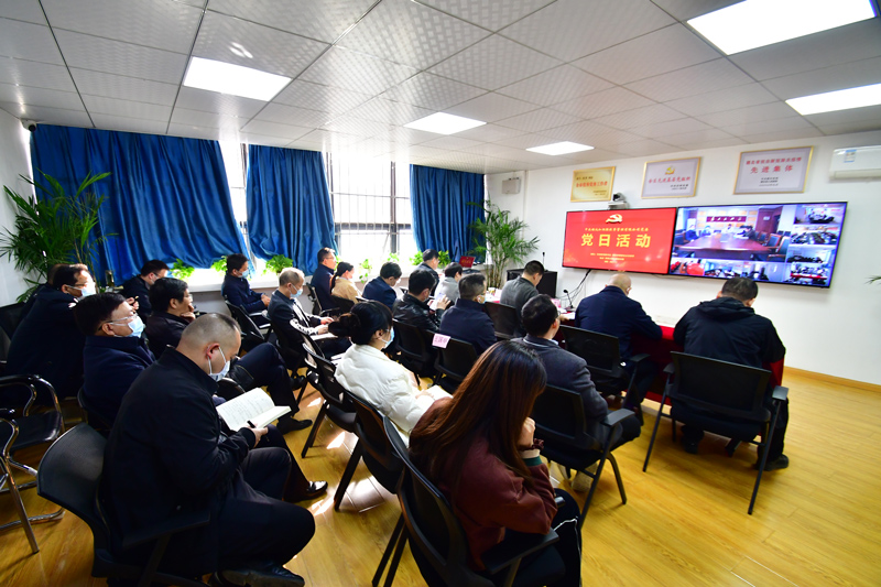 和润联党委开展党日活动学习六中全会精神宣贯全省非公党组织书记