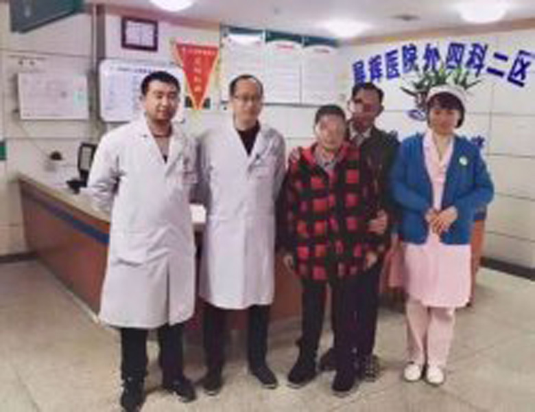 武冈展辉医院成功完成一例巨大颅内肿瘤切除术