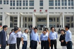 黄陂区人大、政府领导调研江汉大学文理学院