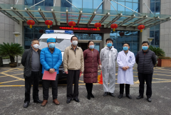 中国医保商会药融圈分会800位爱心人士为汉阳医院捐赠救护车